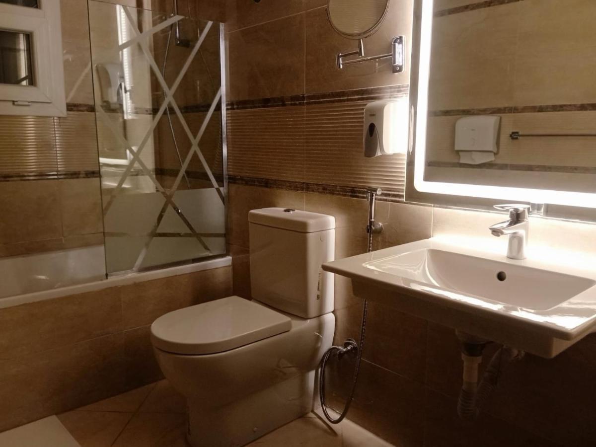 Sheraton Ocean 704 - Private